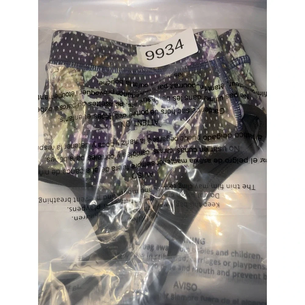 lululemon Flow Y Bra 4 black multi print